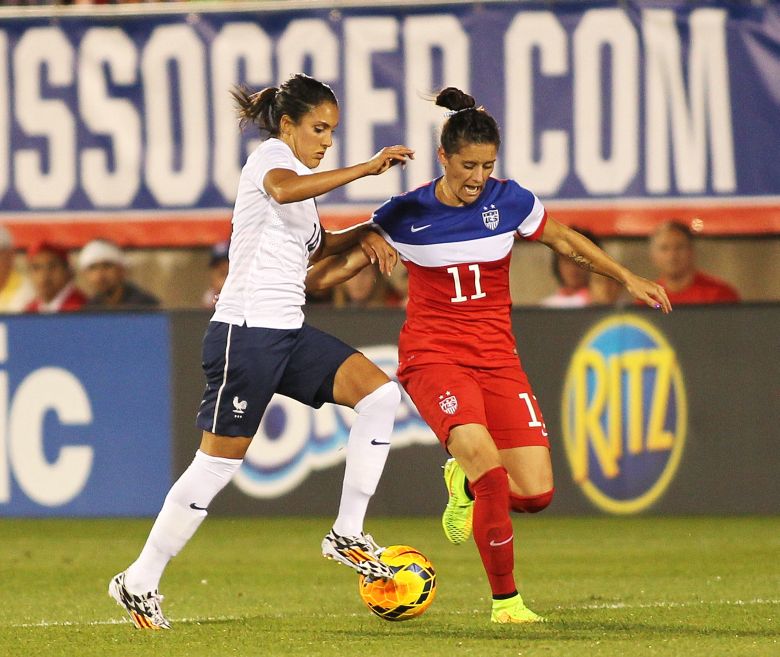 louisa necib futbol, louisa necib francia