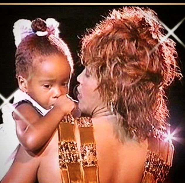 Bobbi Kristina, Whitney Houston