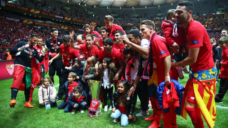 Sevilla celebra su victoria en la Liga Europa de la UEFA 2015. (Getty)