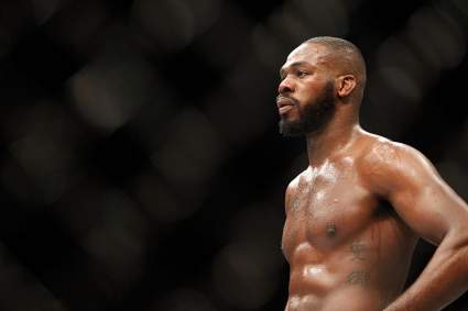 Como Ver UFC 197 Jones vs. Saint Preux en Vivo por Internet y Móvil