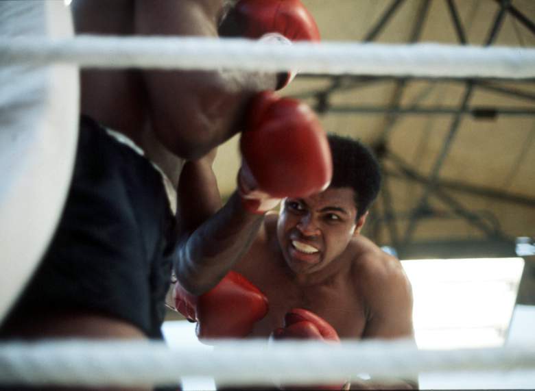 Ali es considerado como el mejor de todos los tiempos en su deporte. (Getty)