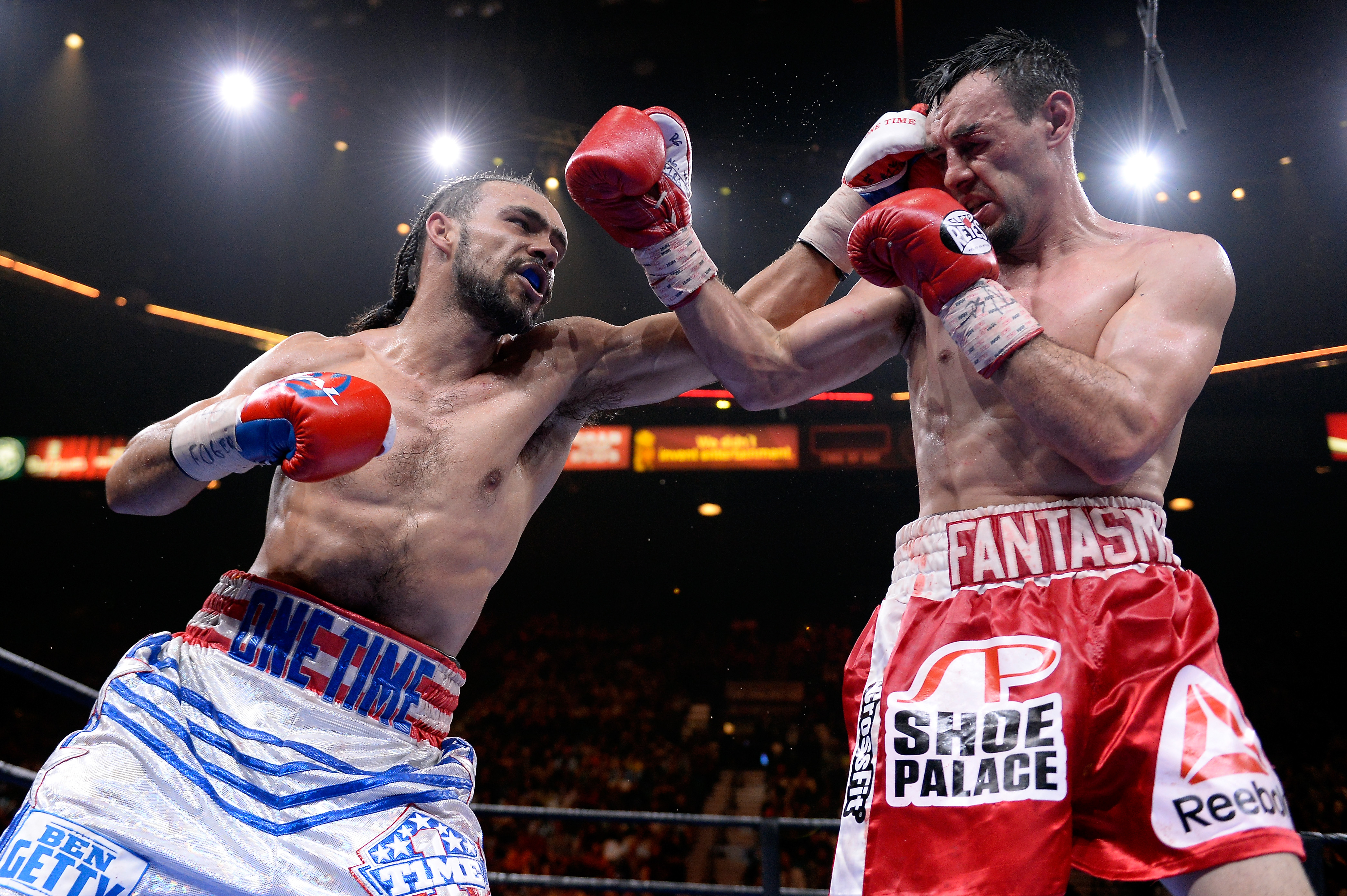 Keith Thurman (D) se enfrentará a Shawn Porter este sábado en Brooklyn. (Getty)