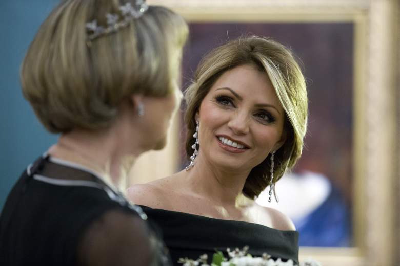 Angélica Rivera (R), esposa del Presidente de México, Enrique Peña Nieto, asiste a un banquete en el Ayuntamiento en el centro de Londres el 4 de marzo de 2015. (Getty)