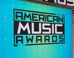 2016 American Music Awards anunció sus nominados. (d-Baron Media)