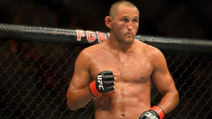 Cómo Ver UFC 204 Bisping vs. Henderson 2 en Vivo por Internet y Móvil