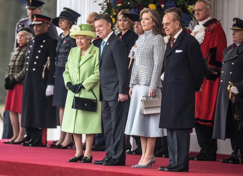 El príncipe Felipe de Gran Bretaña, el duque de Edimburgo, la primera dama de Colombia María Clemencia de Santos, la reina británica Elizabeth II y el presidente colombiano Juan Manuel Santos. (Getty)