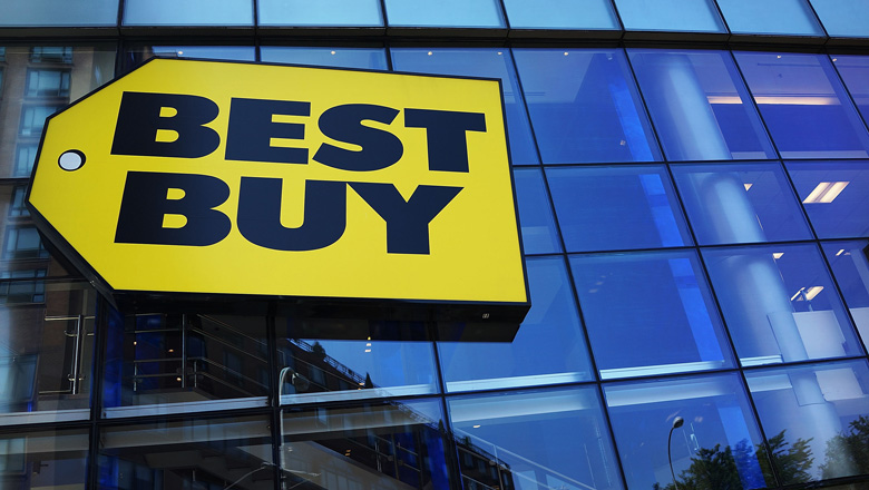 best buy esta abierto hoy?