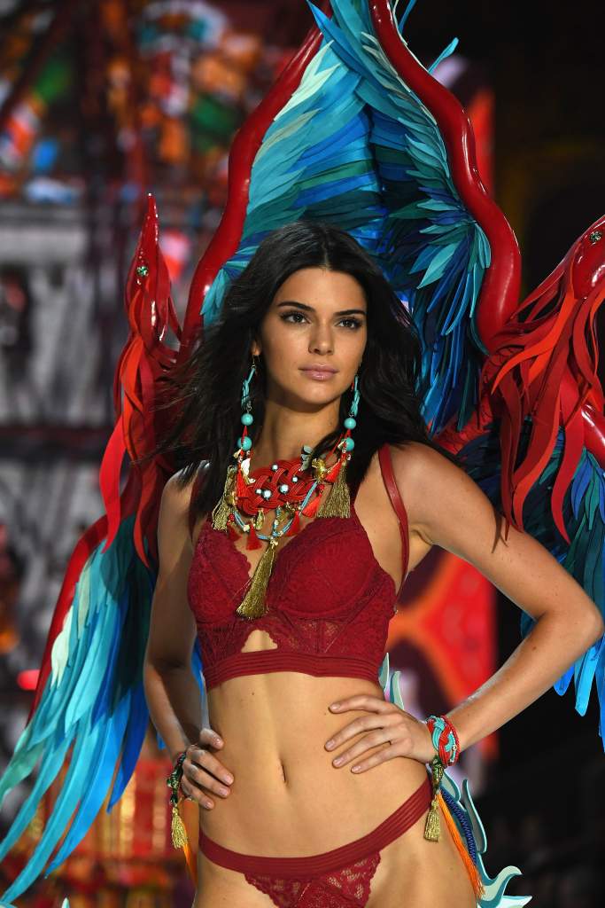 Kendall Jenner Victoria's Secret Fashion Show 2016