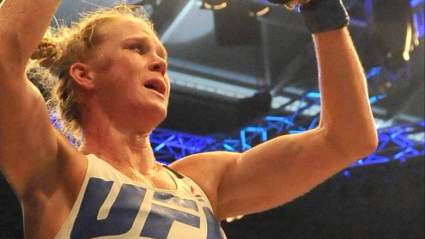 Cómo Ordenar UFC 208 Holm vs. de Randamie por PPV
