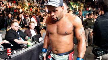 Cómo Ver UFC 210 Cormier vs. Johnson en Vivo por Internet y Móvil