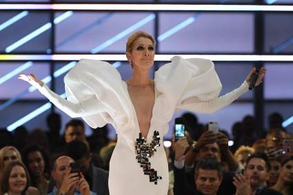 VER: Celine Dion canta ‘My Heart Will Go On’ en los Billboard Music Awards 2017 [VIDEO]