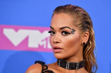 El trasero de Rita Ora: Las fotos sexy que tienes que ver
