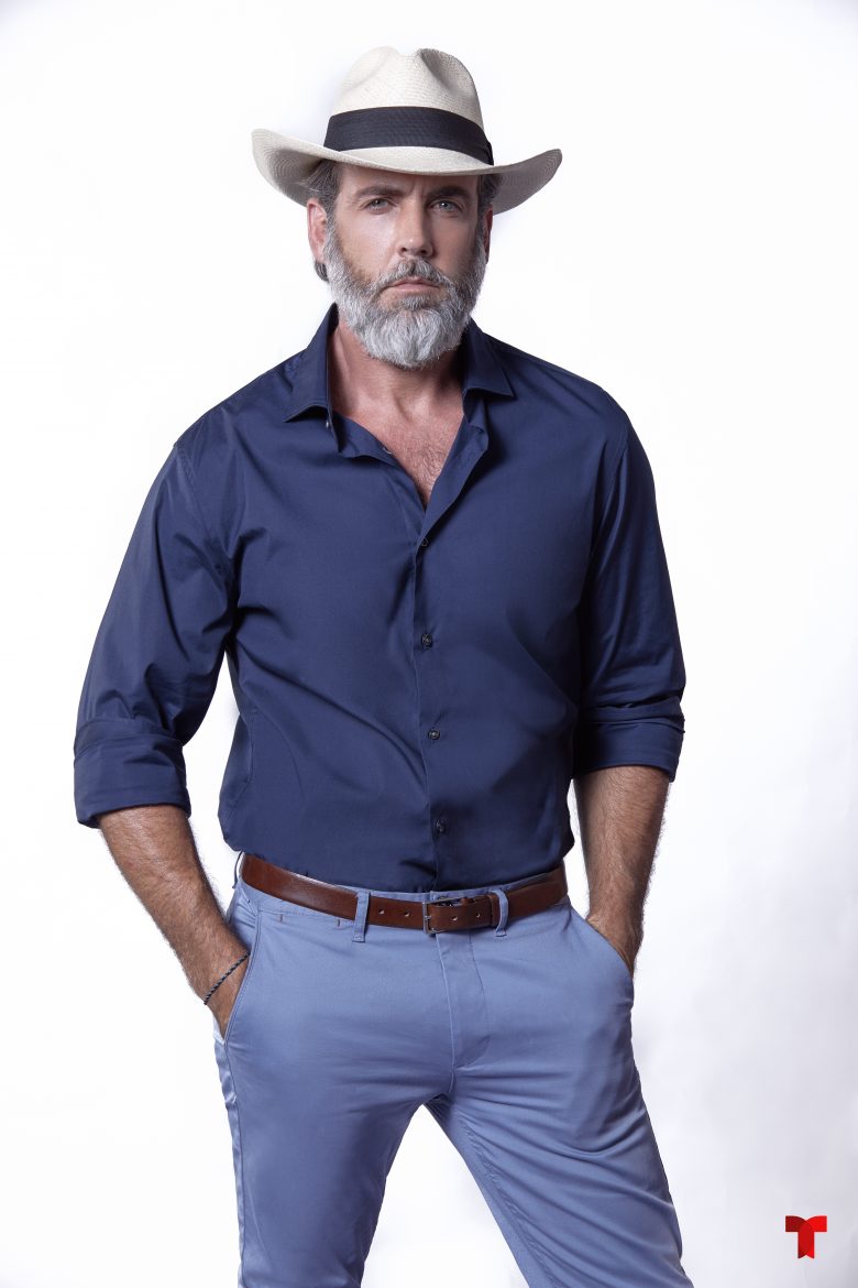 ELENCO-"Jugar con Fuego": Conoce los actores y Personajes [FOTOS], reparto, Carlos Ponce