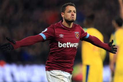 Chicharito llora como un niño tras dejar fútbol de Europa: ¿quién lo consoló?: VIDEO