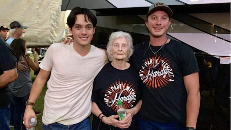 Laine Hardy su familia y novia, ganador American Idol 2019