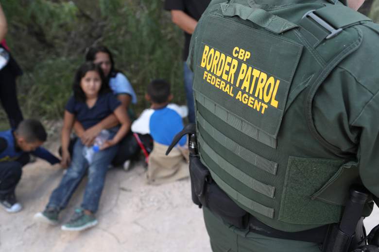 Qué pasa cuando una persona es detenida en la frontera?