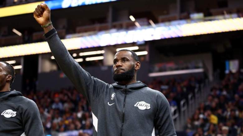 LeBron James:¿En cuanto vendió su camiseta de secundaria?