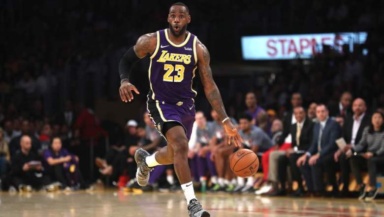 LeBron James y su lema:¿Qué tiene que ver la Banca en el asunto?