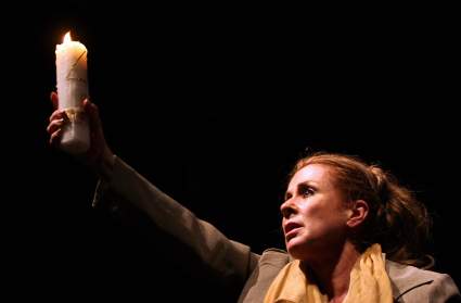 Laura Zapata cambia de look y la comparan con “Marimar”