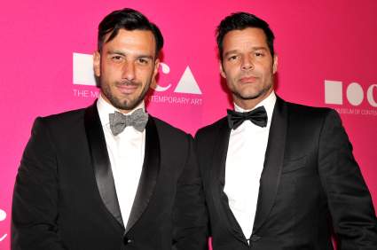 El beso de Ricky Martin y su marido para celebrar el Orgullo Gay del que todos hablan: [FOTO]