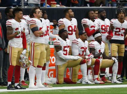 ¿Arrodillarse o no durante el himno de Estados Unidos? Lebron James responde a jugador de la NFL