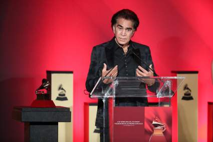 Las hijas de José Luis Rodríguez responden a ataques del cantante