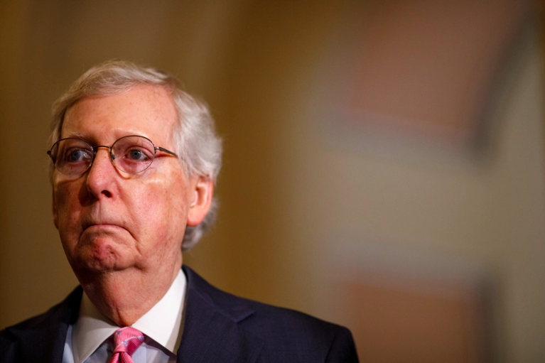 El líder de la mayoría del Senado, Mitch McConnell.