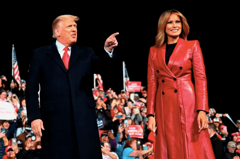 La primera dama Melania Trump junto al presidente.