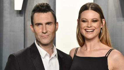 [FOTO] Mira el vestido de novia de la esposa de Adam Levine