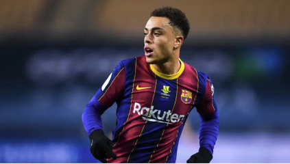 Histórico neerlandés es crítico de Sergiño Dest ¿qué dijo?