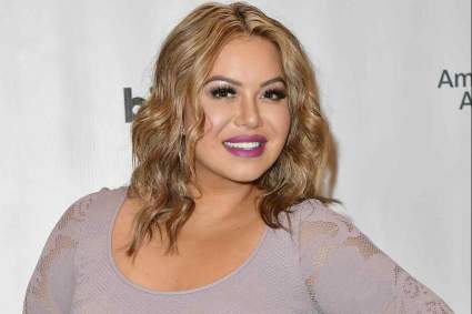 Chiquis sale a la calle sin bañar y descuidada para dar una lección