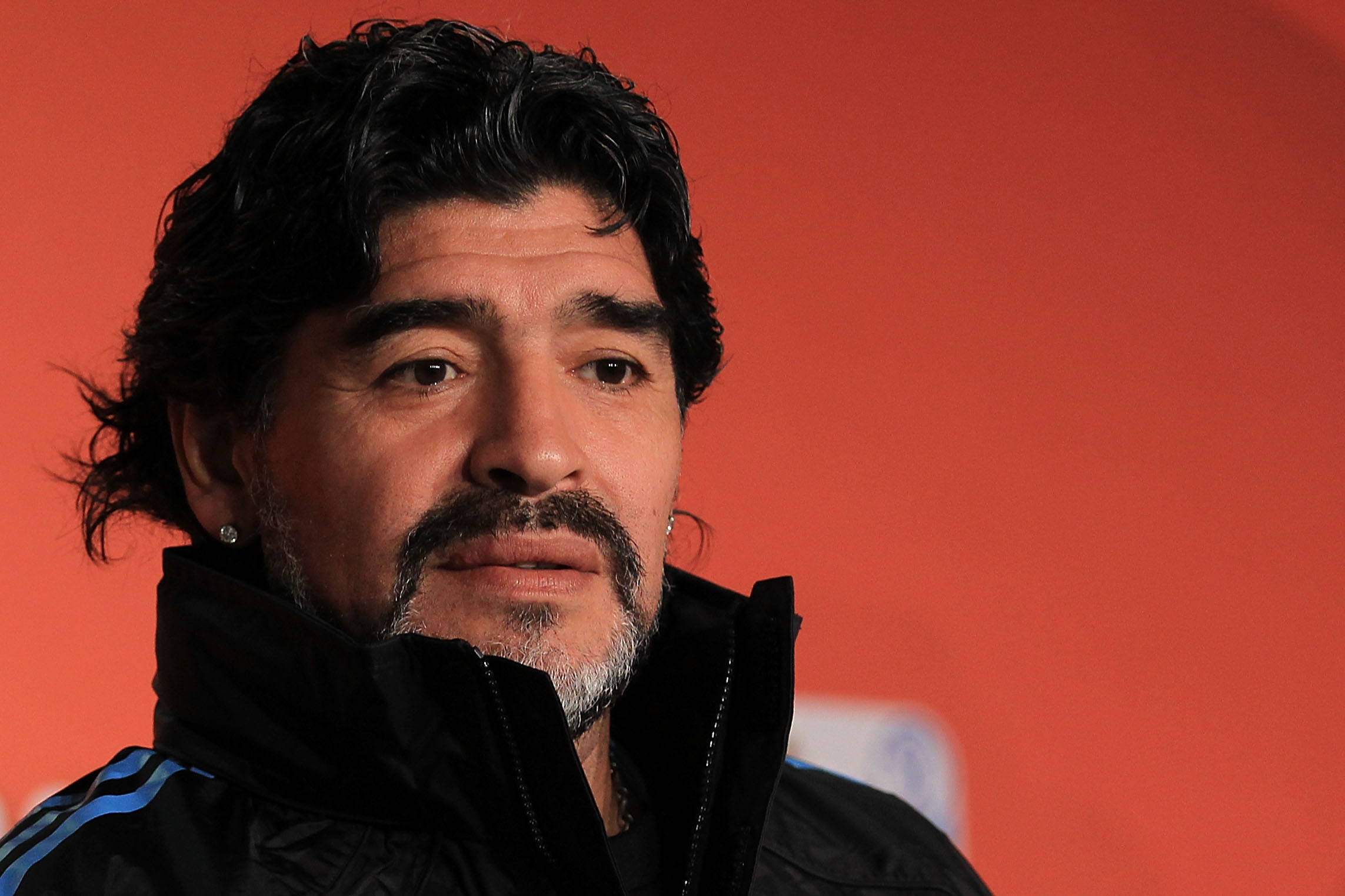 Maradona reapareció: "Estuvo" en desfile de reinas en Miss Universo: [Video]