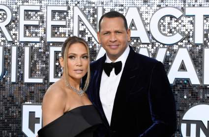 Mujer ‘relacionada’ como ‘amante’ de Alex Rodríguez manda mensaje a Jennifer Lopez