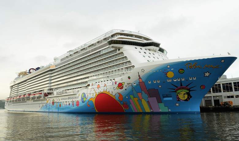 Una vista general durante la ceremonia de bautizo del Norwegian Breakaway el 8 de mayo de 2013 en la ciudad de Nueva York.