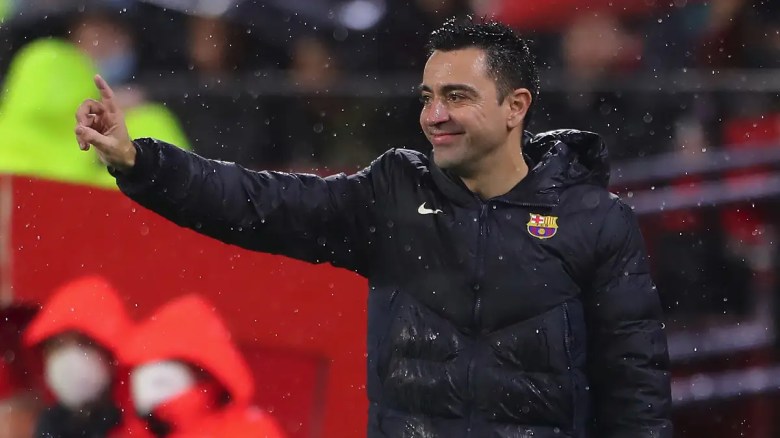 Xavi Hernández durante el choque del Barcelona con el Sevilla.