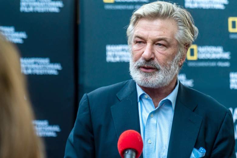 Alec Baldwin afirma que no apretó el gatillo del arma que mató a Halyna Hutchins