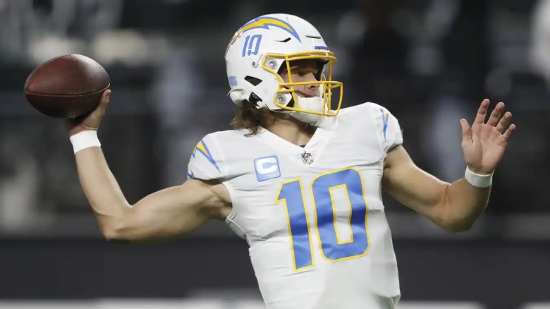 Justin Herbert de los Chargers comienza como QB para la AFC el domingo.