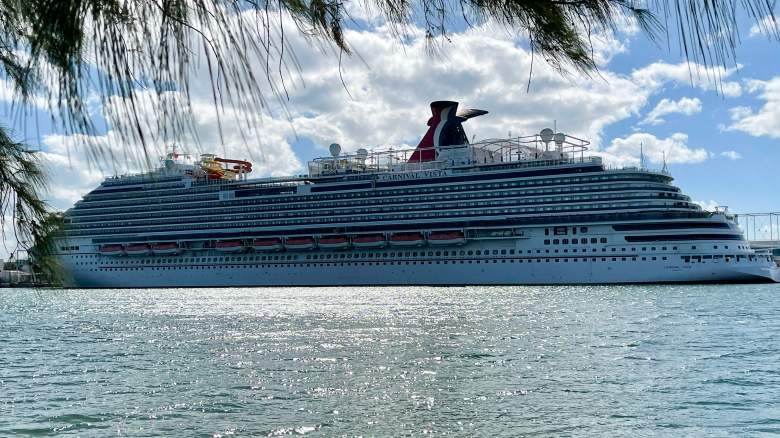 Hombre saltó de un crucero cerca de la costa de Florida