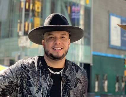 Lorenzo Méndez le hace sentido homenaje a Selena Quintanilla