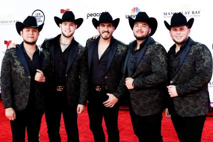 Calibre 50 estrena su nuevo tema “El mexicano es cabrón” (+ESCÚCHALO AQUÍ)