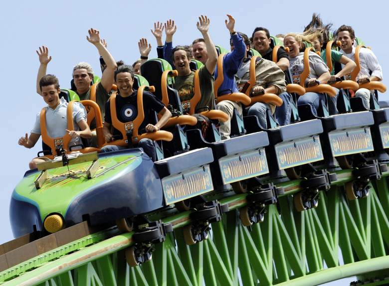 12 heridos en montaña rusa de Six Flags de New Jersey