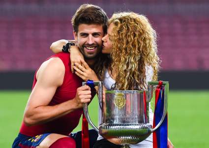 Oye aquí la nueva canción de Shakira con Karol G para Piqué: “Al menos yo te tenía bonito”