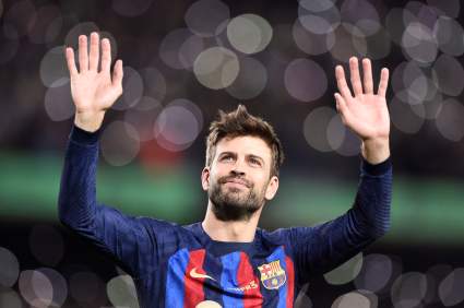 Piqué escondió a su novia en su despedida del Barcelona [VIDEO y FOTOS]