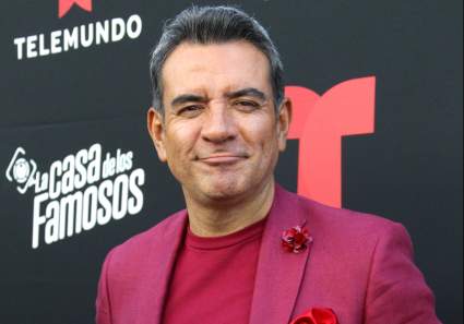 Héctor Sandarti anuncia nuevo proyecto: ¿Se va de Telemundo?