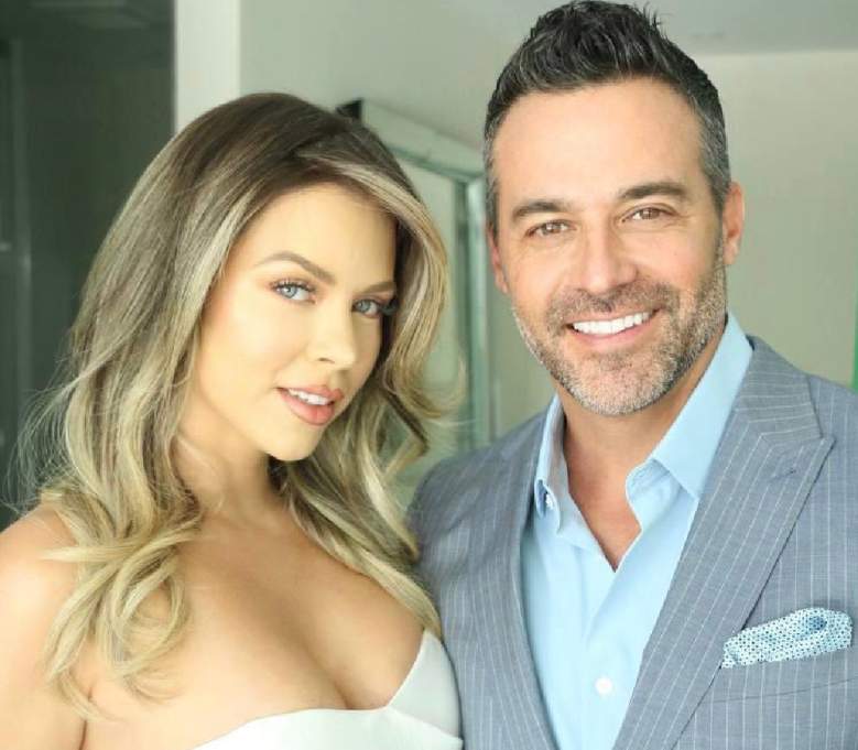 Ximena Duque-Adkins y Jay Adkins