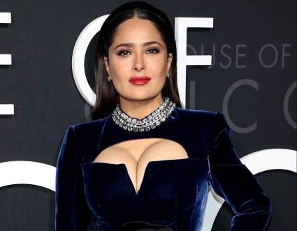 Salma Hayek muestra a su mamá y fans no le creen: ¡Parece su gemela!