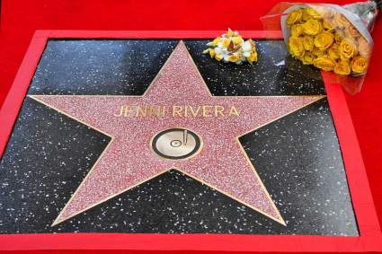 Vandalizan la estrella de Jenni Rivera en el Paseo de la Fama: ¿Quién fue?
