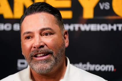 Óscar De La Hoya publica nuevo video en tanga de leopardo: Mensaje para hombres y mujeres