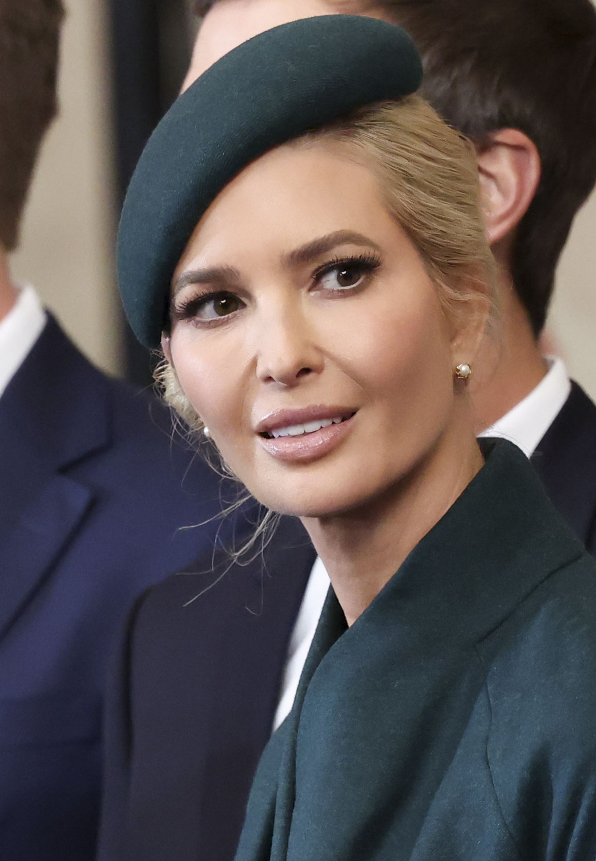 Ivanka Trump llega a misa en la iglesia de St. Johns antes de la toma de posesión del presidente electo Donald Trump el 20 de enero de 2025 en Washington, DC.