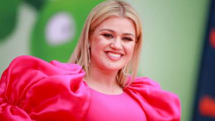 Revelado mensual de Kelly Clarkson